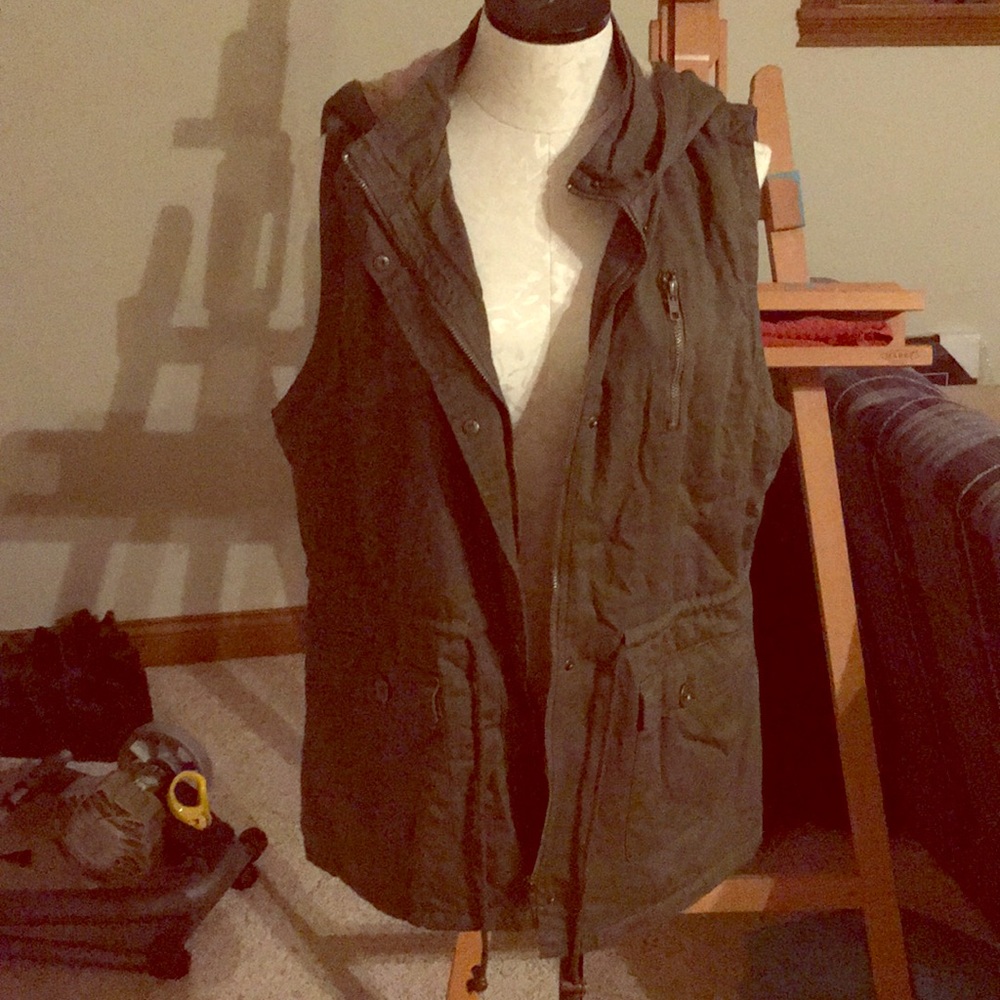 Military green vest with faux fur lining